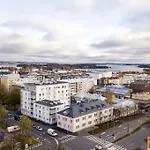 Uniikki Kattohuoneisto Ydinkeskustassa, Lämmin Pysäköinti, Max 6 Hlöä