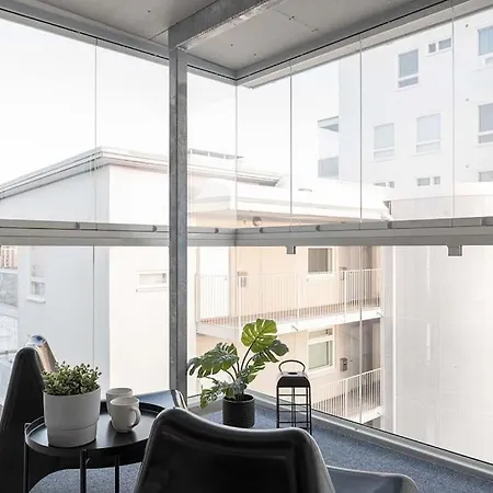 Uniikki Kattohuoneisto Ydinkeskustassa, Laemmin Pysaekoeinti, Max 6 Hloeae Apartament Kuopio